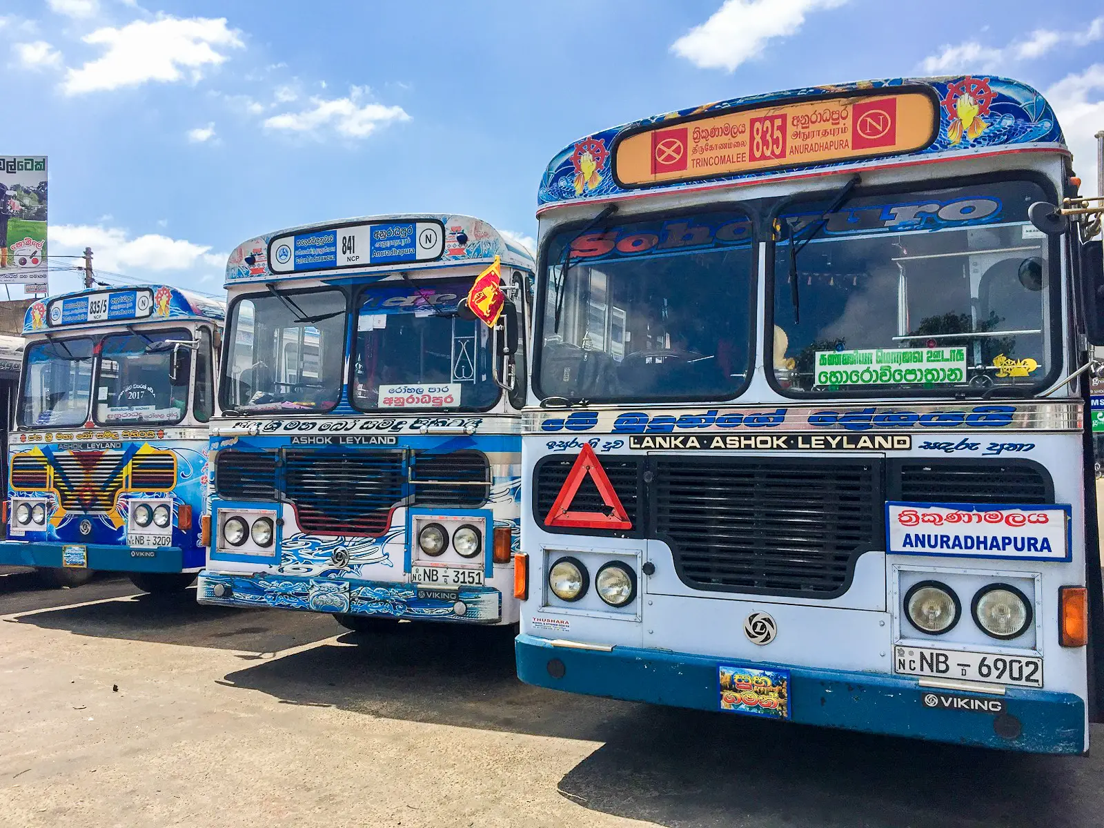 Sri Lankan bus